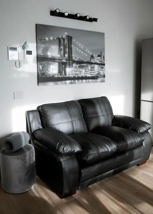 Apartment Appartamento New York Torre d'Isola